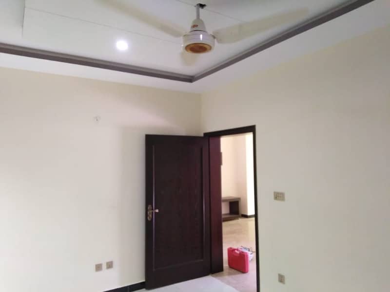 5 MARLA SLIGHTLY USED HOUSE FOR SALE IN SECTOR D BAHRIA TOWN LAHORE 9