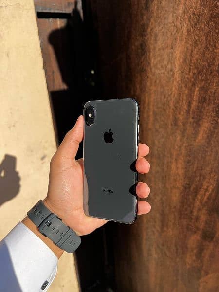 Apple iPhone X Apple iPhone 11 64gb non pta  83 to 100% Battery Health 7