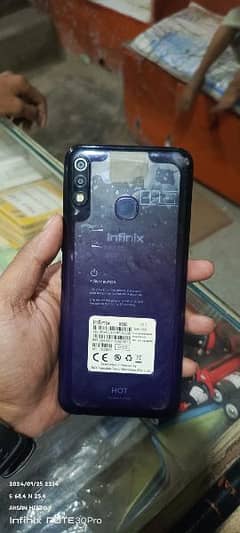 infinix  hot 8 lite 2gb /32 GB