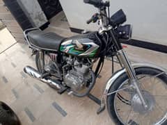 Honda 125 brand new lush condition 23 model