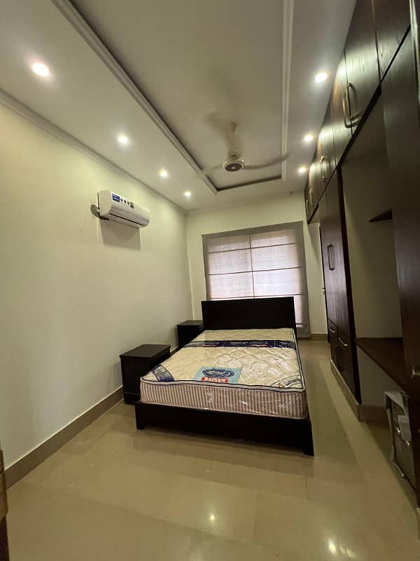 Ideal Location 1 Kanal 05-Bedroom House available for Rent in Phase-6, DHA Lahore 5