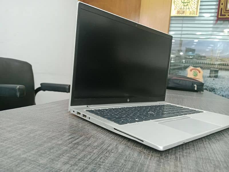 HP elitebook 840 G7 1