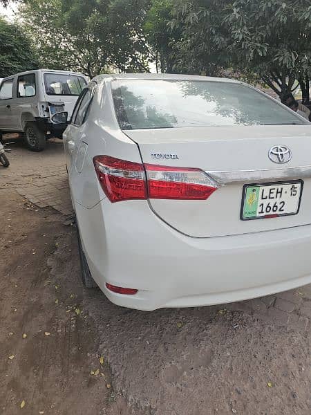 Toyota Corolla GLI 2015 automatic urgent sale 2