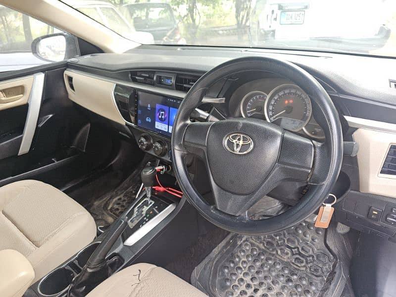 Toyota Corolla GLI 2015 automatic urgent sale 8