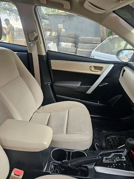 Toyota Corolla GLI 2015 automatic urgent sale 13