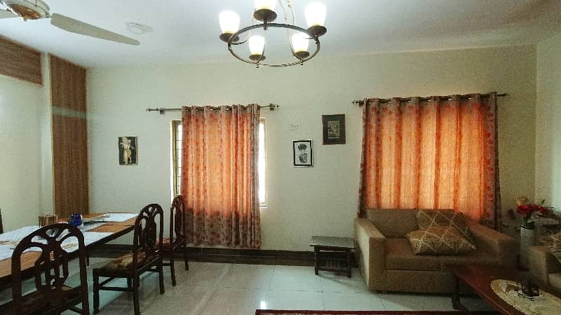 10 Marla Flat For Rent In Askari 6