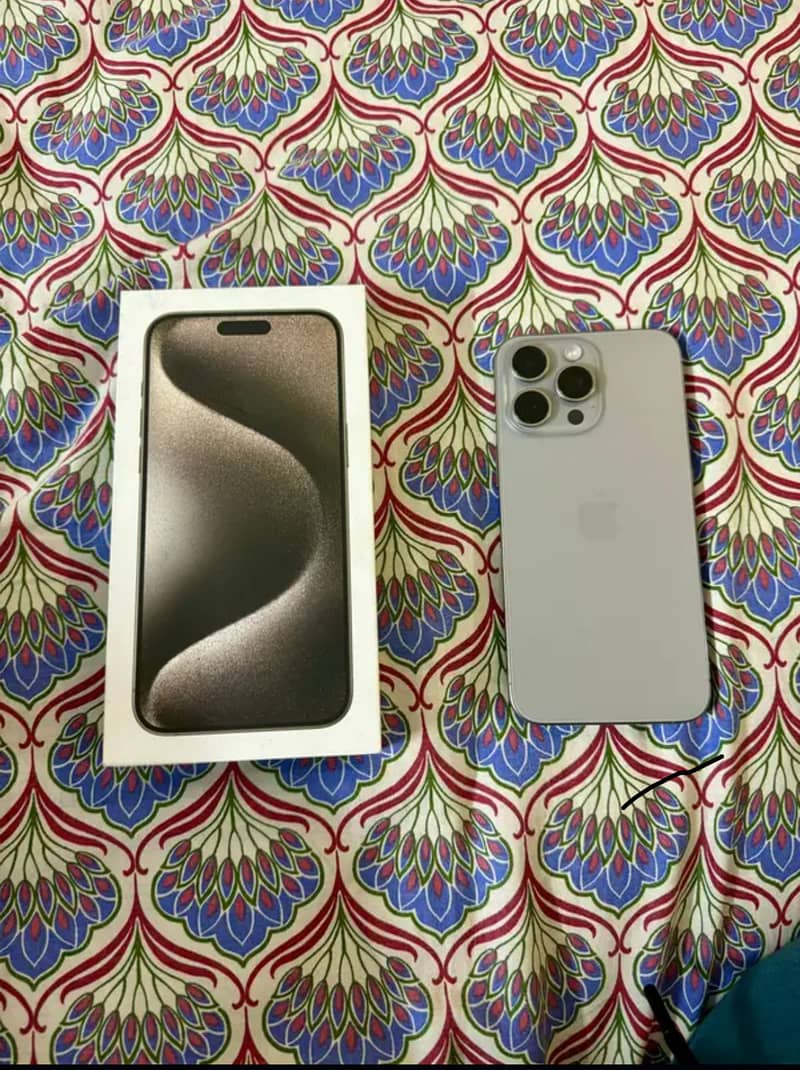 iPhone 15 pro Max Hk Model 4