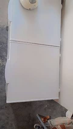 waves De freezer 315 size 2 door new conditions available