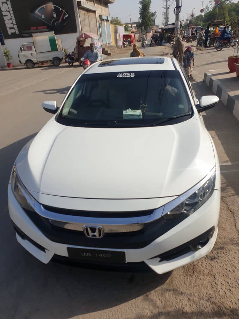 Honda Civic Standard 2017 2017 Honda Civic 1.8 i-VTEC CVT 1