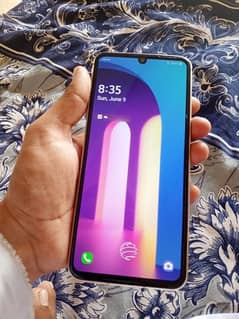 LG V60 THINQ 5G OFFICIAL PTA APPROVED 8\128 with original charger