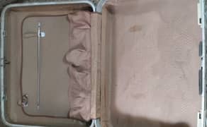 Old Suitcase for sale Branded good quality can be refurnished, Fiber t