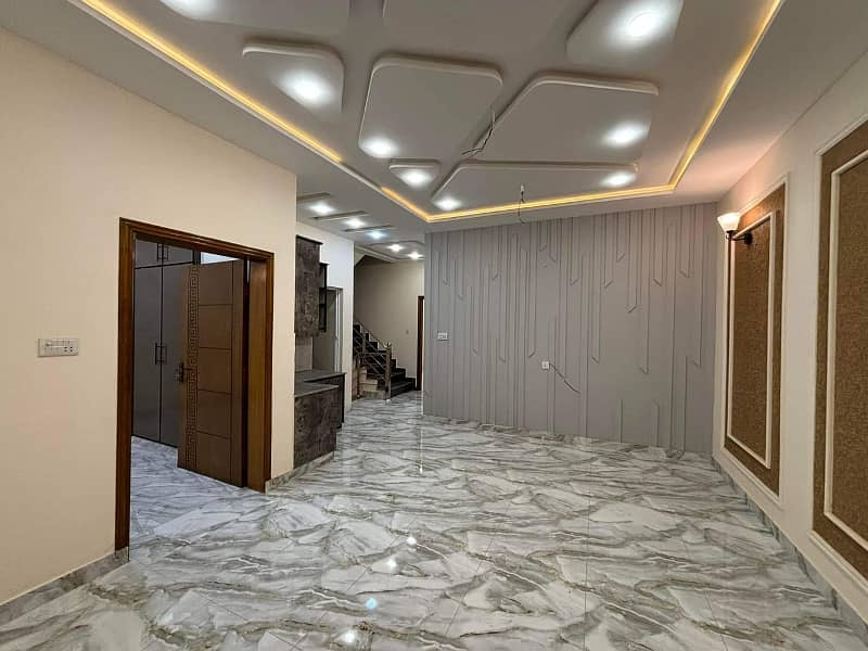 1 kanal upper portion available for rent 6