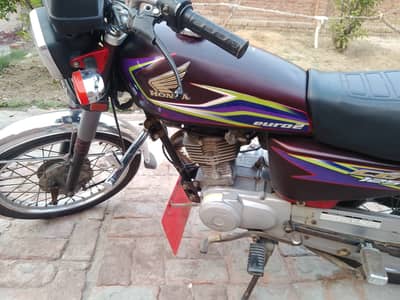 Honda CG 125 2017 contact 03296391135