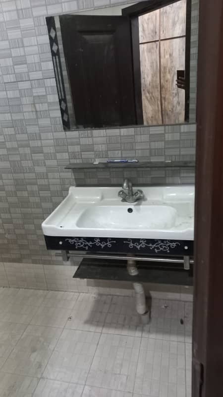 1 BED EXCELLENT NEW CONDITION IDEAL FLAT FOR RENT IN BAHRIA TOWN LAHORE 12