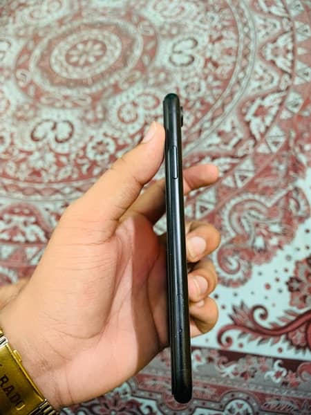 I phone xr 128gb Factory Unlock 5