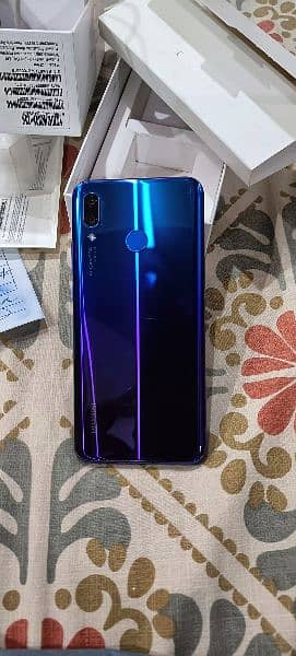 Huawei Nova 3 2