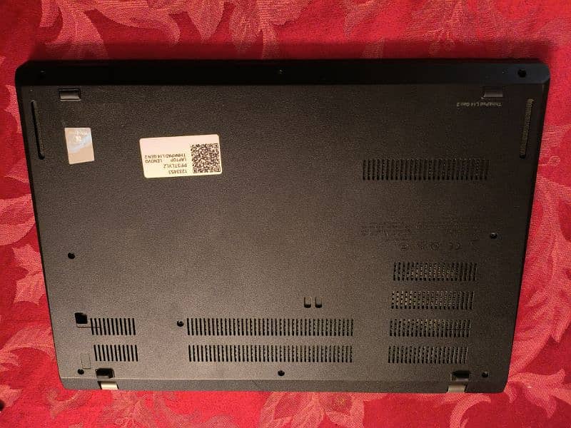 LENOVO THINKPAD L14, Gen2. . . 1