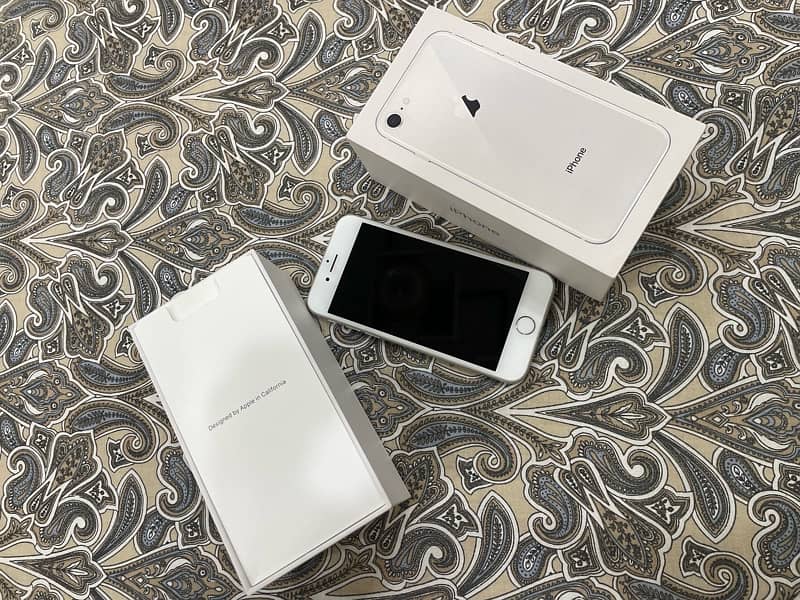 iphone 8 256GB Official PTA Approved White 1