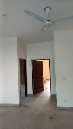 15 MARLA UPPER PORTION EXCELLENT GOOD CONDITION HOUSE FOR RENT IN BABAR BLOCK BAHRIA TOWN LAHORE