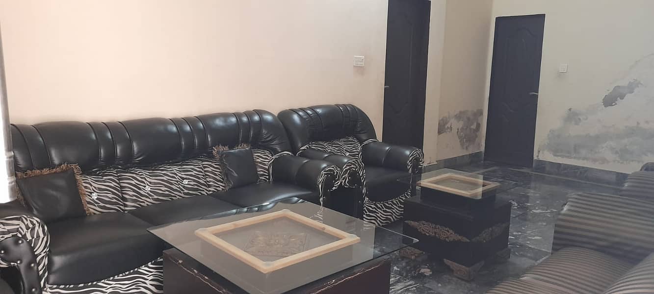 9 Marla House available for sale in Sharif Pura, Daroghawala Lahore 4