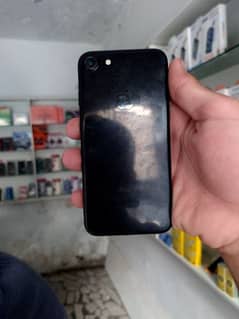 iPhone 7 pta approved 32gb good condition