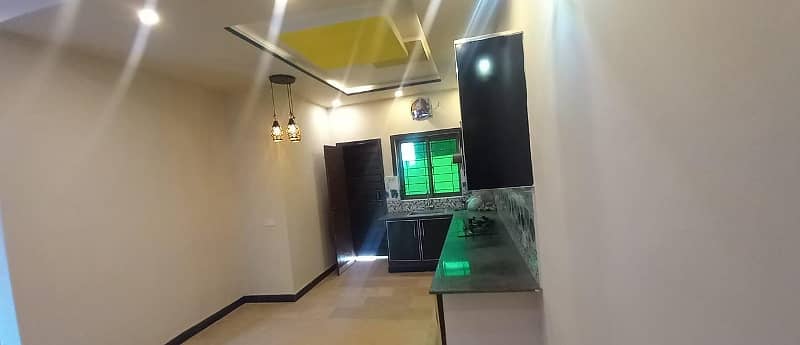 5 Marla House Available At Hot Location Near To park Mosque & Commercial At Reasonable Rent In New Lahore City phase 2 9