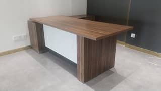 Executive table Al noor laminate bord