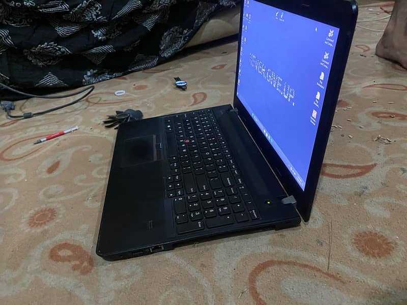 lenovo E570 laptop i3 7th gen urgent sale (read discription) 2