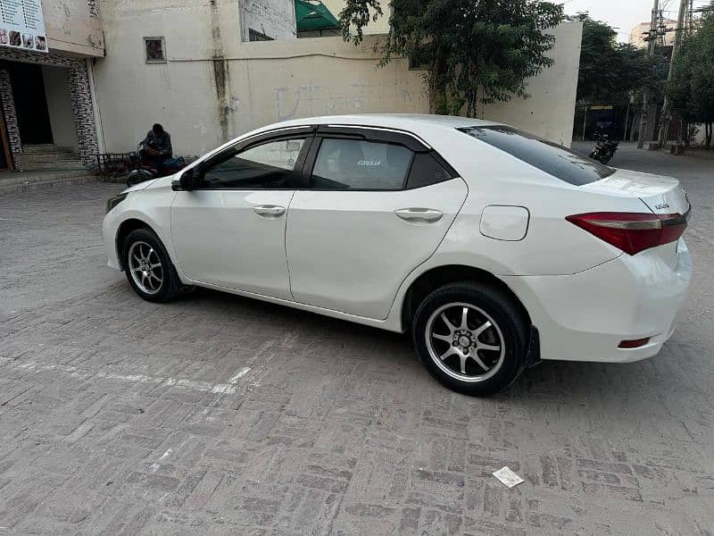 Toyota Corolla GLI 2015 4