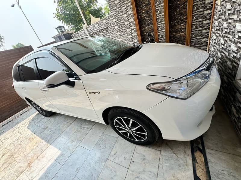 Toyota Corolla Fielder 2016 5