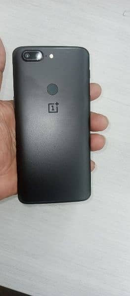 one plus 5t 10by9 non pta but u phone sim work 1