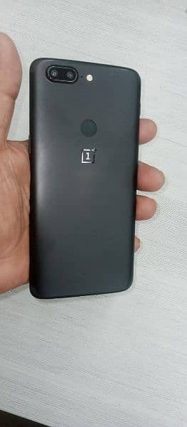 one plus 5t 10by9 non pta but u phone sim work 7