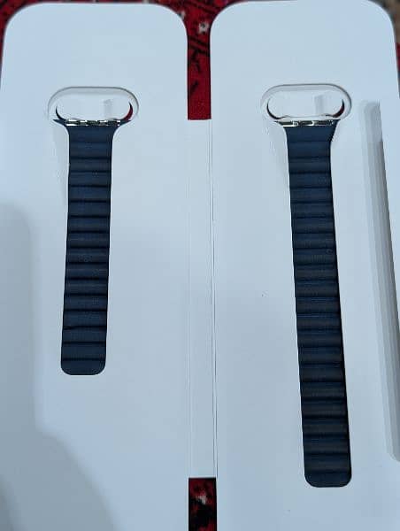 Apple watch series 9 45mm with Magnetic Link Band 2