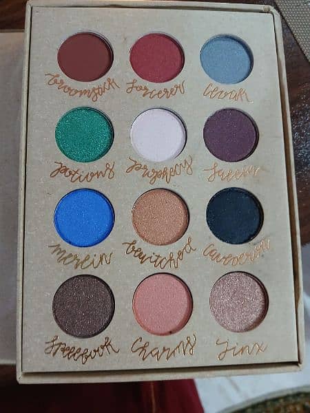 original booklet eye shadow pallete 2