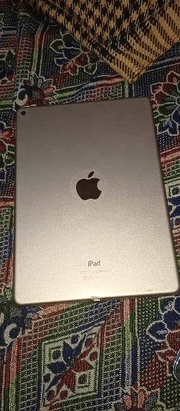 ipad air 6 GB128 display damage 0