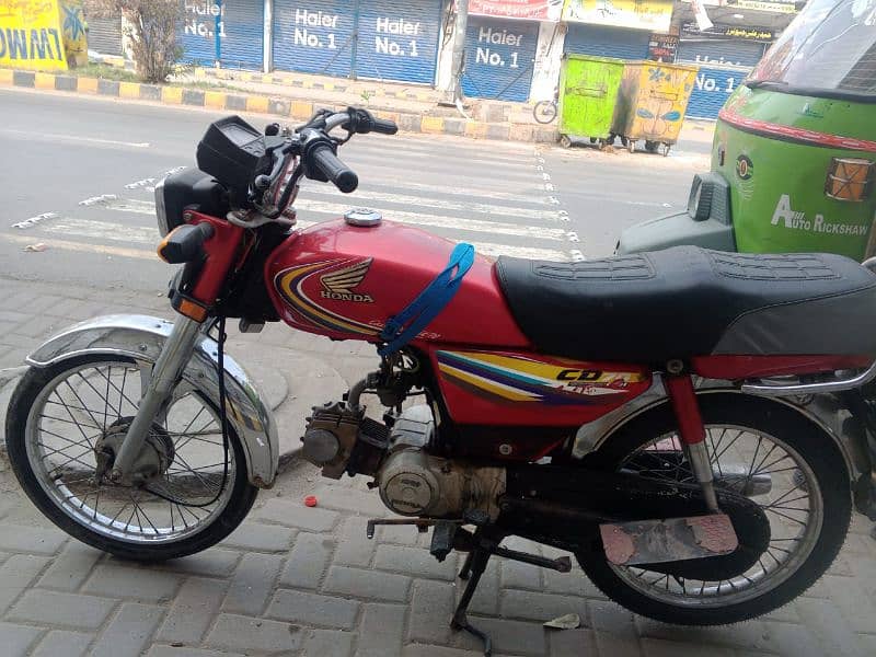 Honda CD 70 6