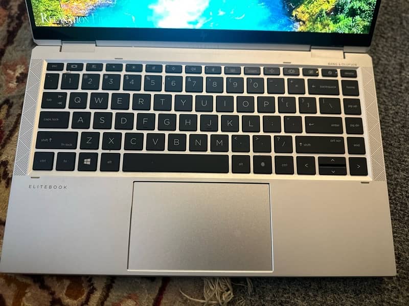 hp elitebook G7 8