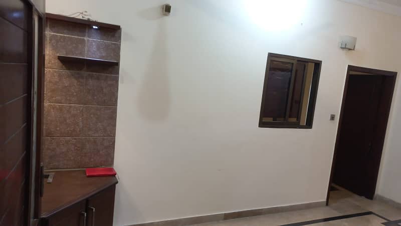 UPPER PORTION OF 10 MARLA EXCELLENT NEW GOOD CONDITION IDEAL HOUSE FOR RENT IN UMAR BLOCK BAHRIA TOWN LAHORE 1