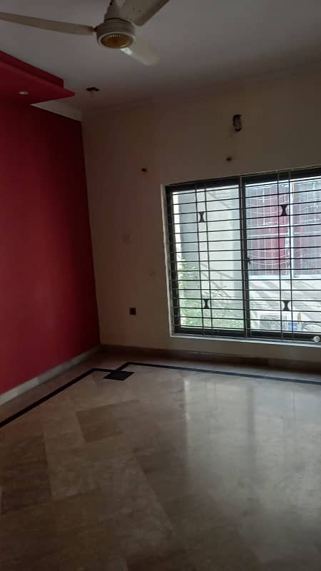 UPPER PORTION OF 10 MARLA EXCELLENT NEW GOOD CONDITION IDEAL HOUSE FOR RENT IN UMAR BLOCK BAHRIA TOWN LAHORE 21