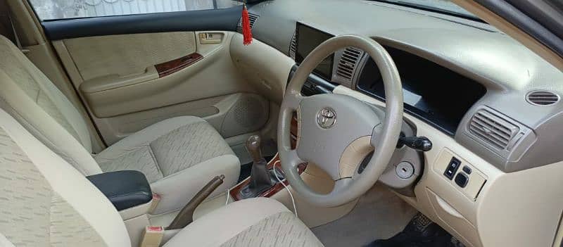 Toyota Corolla Altis 2005 16