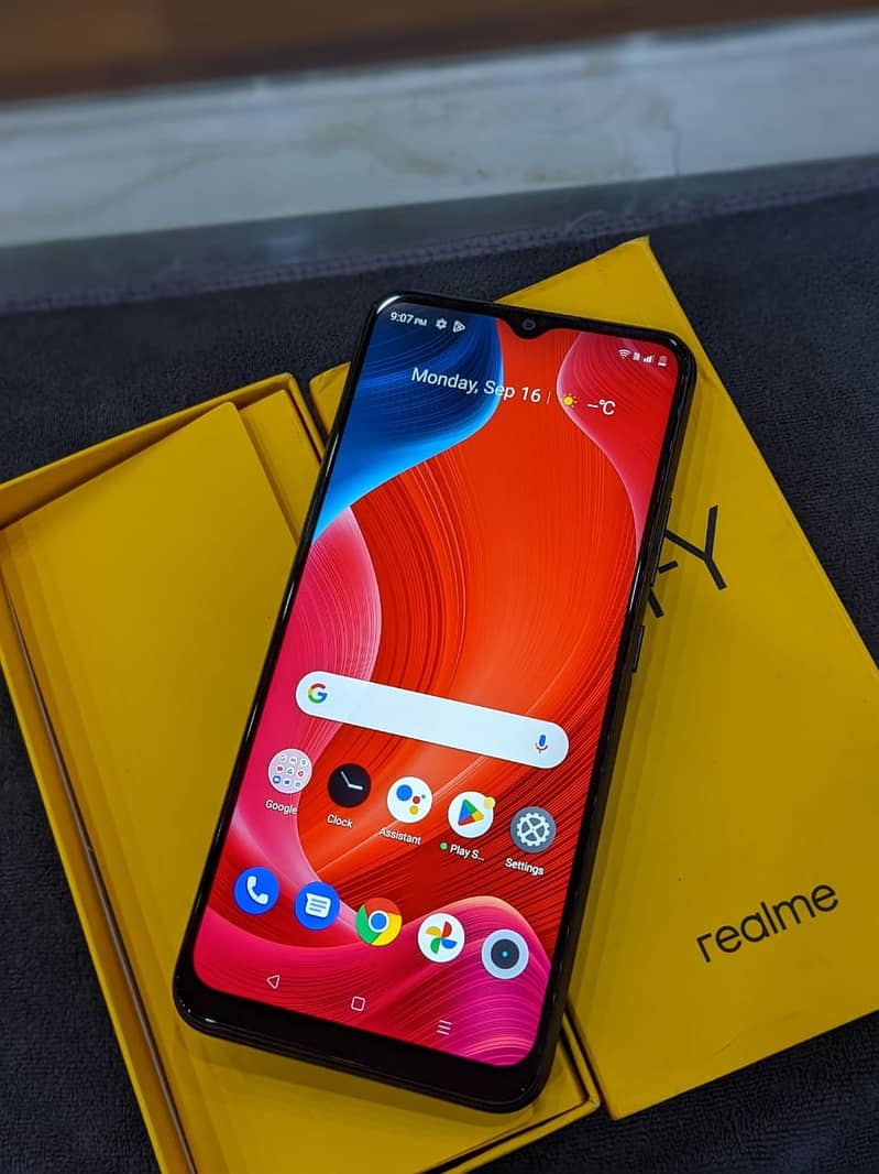 Infinix Note12 8+8 Ram /128GB OR  Realme C21Y 64GB 1