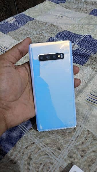 Samsung Galaxy S10 Plus 8/128GB 4