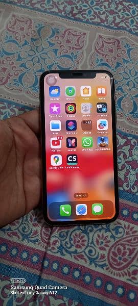 iphone 11pro golden color non-pta 0