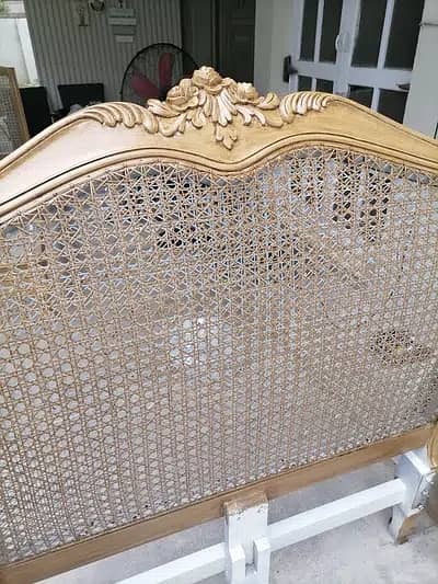 Single beds with cane weaving / single beds 1