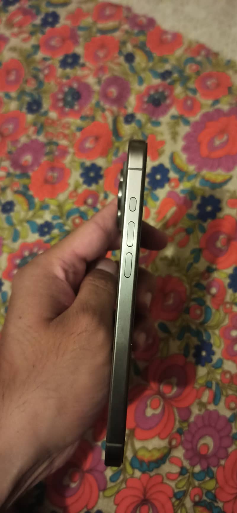 iphone 15 pro max Titanium 3