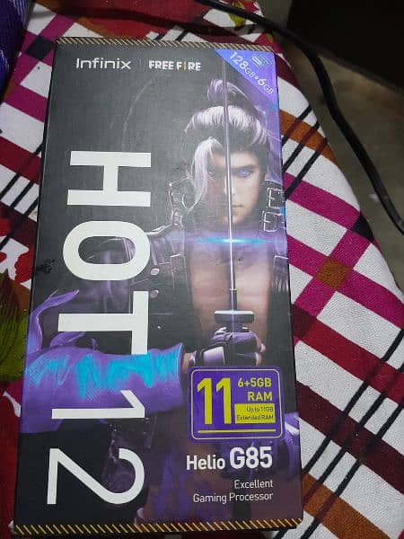 infinix hot 12  with box 10by10 condition 11\128gb 6