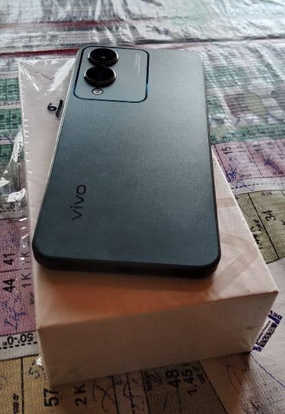 Vivo Y17s (6+6/128) 2