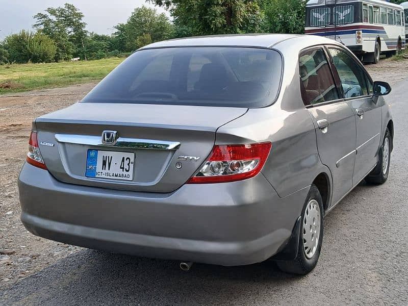 Honda City IDSI 2004 4