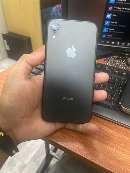 Iphone XR 64 GB Exchange possible 3