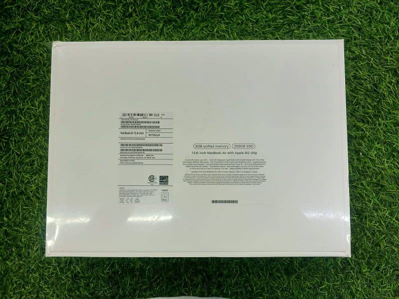 Macbook air M2 8/256 2